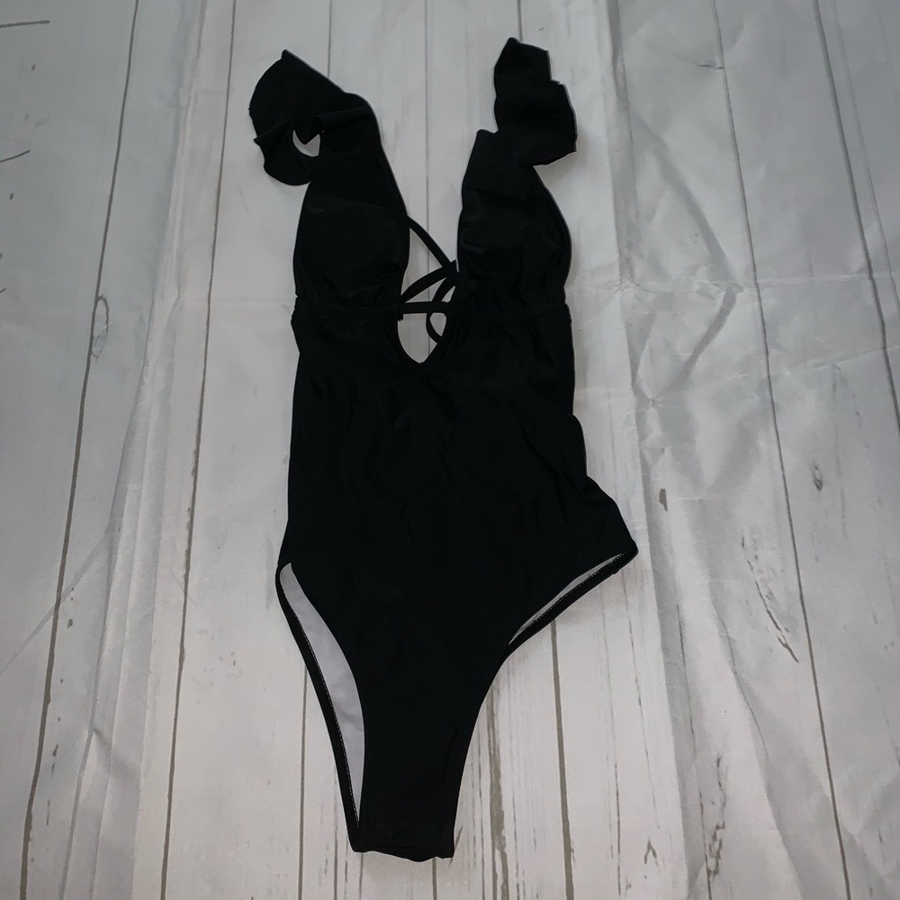 Cupshe one piece women’s bathing suit